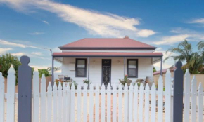 Charming 3 bedroom wine country cottage